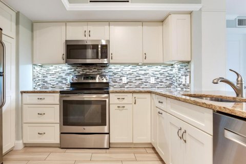 Condominio en venta en Tampa, Florida, 1 dormitorio, 83.24 m2 № 2239338 - foto 9