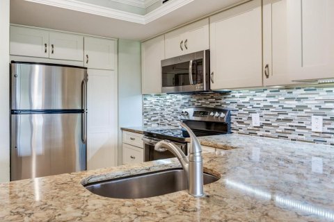 Condominio en venta en Tampa, Florida, 1 dormitorio, 83.24 m2 № 2239338 - foto 11