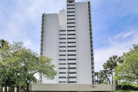 Condominio en Tampa, Florida, 1 dormitorio № 2239338