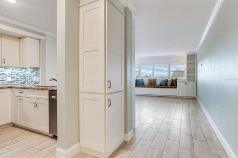 Condominio en venta en Tampa, Florida, 1 dormitorio, 83.24 m2 № 2239338 - foto 5