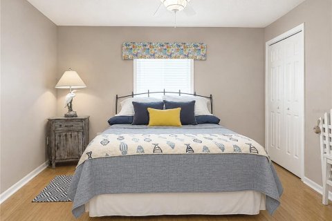 House in The Villages, Florida 3 bedrooms, 142.33 sq.m. № 2217310 - photo 15