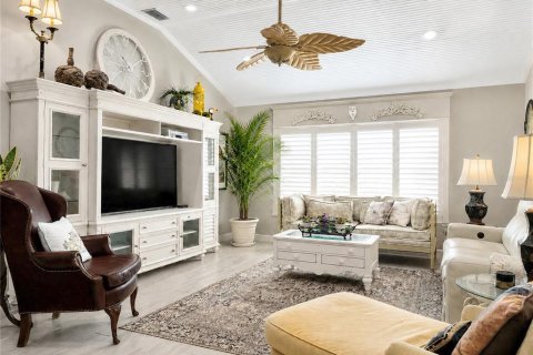 House in The Villages, Florida 3 bedrooms, 142.33 sq.m. № 2217310 - photo 5