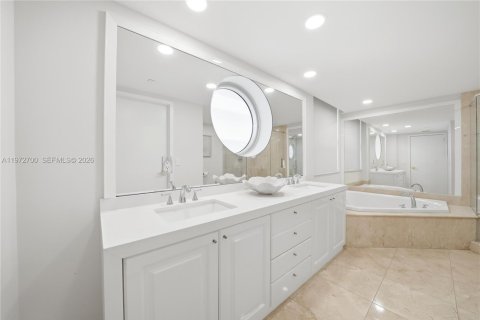 Copropriété à louer à Miami Beach, Floride: 4 chambres, 427.26 m2 № 2041428 - photo 22
