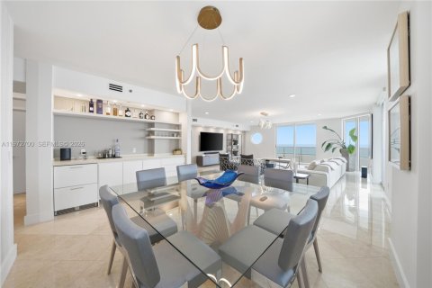 Copropriété à louer à Miami Beach, Floride: 4 chambres, 427.26 m2 № 2041428 - photo 6