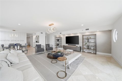 Copropriété à louer à Miami Beach, Floride: 4 chambres, 427.26 m2 № 2041428 - photo 2