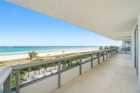 Copropriété à louer à Miami Beach, Floride: 4 chambres, 427.26 m2 № 2041428 - photo 3