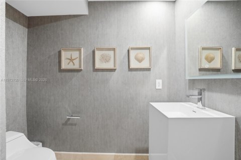 Copropriété à louer à Miami Beach, Floride: 4 chambres, 427.26 m2 № 2041428 - photo 28
