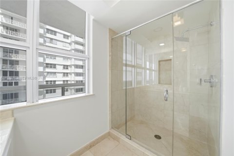 Copropriété à louer à Miami Beach, Floride: 4 chambres, 427.26 m2 № 2041428 - photo 13