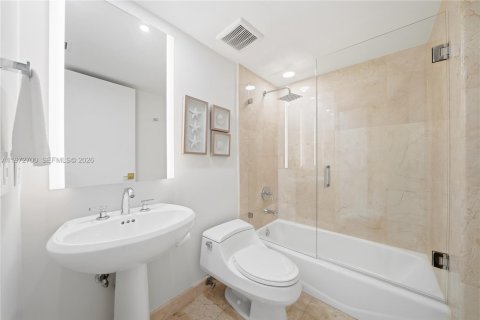 Copropriété à louer à Miami Beach, Floride: 4 chambres, 427.26 m2 № 2041428 - photo 27