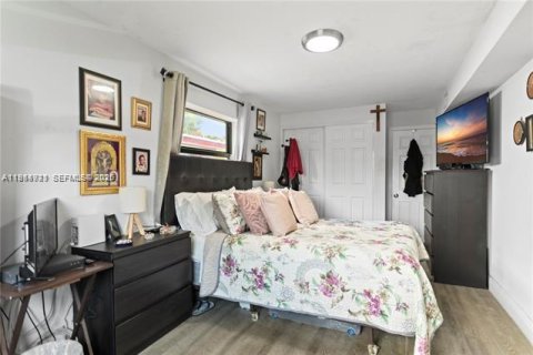 Casa en venta en Hollywood, Florida, 3 dormitorios, 110 m2 № 2153369 - foto 27