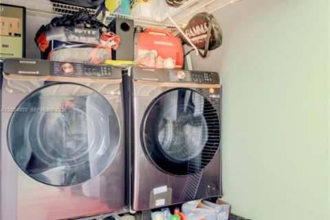 Touwnhouse à vendre à Boca Raton, Floride: 3 chambres, 123.1 m2 № 2068977 - photo 29