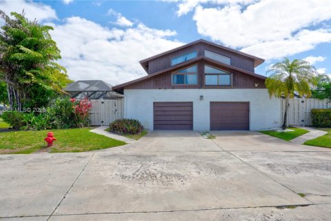 Touwnhouse à vendre à Boca Raton, Floride: 3 chambres, 123.1 m2 № 2068977 - photo 2