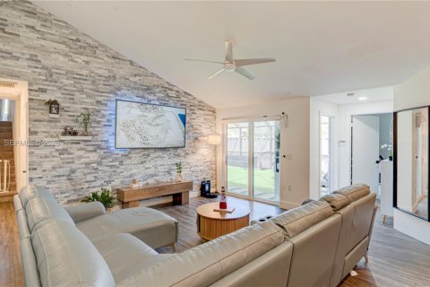 Touwnhouse à vendre à Boca Raton, Floride: 3 chambres, 123.1 m2 № 2068977 - photo 8