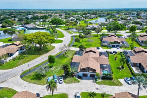 Touwnhouse à vendre à Boca Raton, Floride: 3 chambres, 123.1 m2 № 2068977 - photo 30