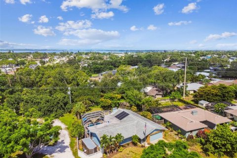 House in Bradenton, Florida 3 bedrooms, 170.29 sq.m. № 1873985 - photo 2