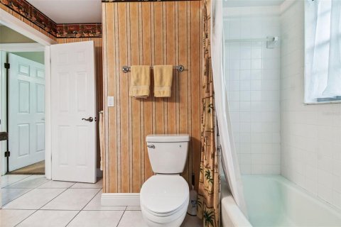 House in Bradenton, Florida 3 bedrooms, 170.29 sq.m. № 1873985 - photo 23