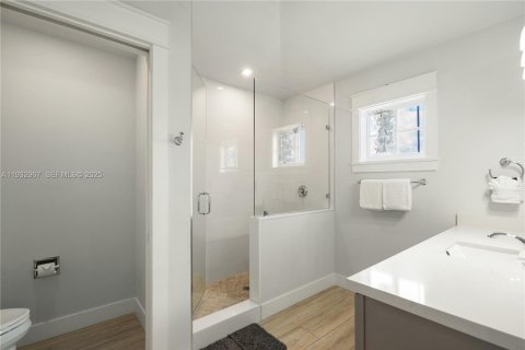 Casa en venta en Islamorada, Village of Islands, Florida, 3 dormitorios, 164.25 m2 № 1992991 - foto 29