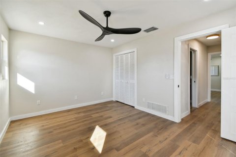 Villa ou maison à vendre à Clearwater, Floride: 3 chambres, 169.36 m2 № 1918634 - photo 6
