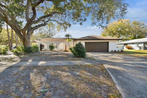 Villa ou maison à vendre à Clearwater, Floride: 3 chambres, 169.36 m2 № 1918634 - photo 2
