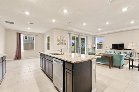 Villa ou maison à vendre à Wesley Chapel, Floride: 4 chambres, 262.73 m2 № 2408364 - photo 9