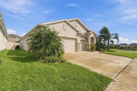 Villa ou maison à vendre à Wesley Chapel, Floride: 4 chambres, 262.73 m2 № 2408364 - photo 29