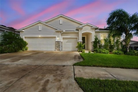 Villa ou maison à Wesley Chapel, Floride 4 chambres, 262.73 m2 № 2408364