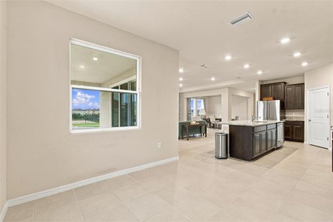 Villa ou maison à vendre à Wesley Chapel, Floride: 4 chambres, 262.73 m2 № 2408364 - photo 8