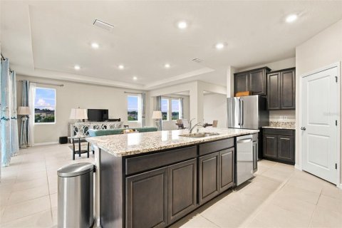 Villa ou maison à vendre à Wesley Chapel, Floride: 4 chambres, 262.73 m2 № 2408364 - photo 4
