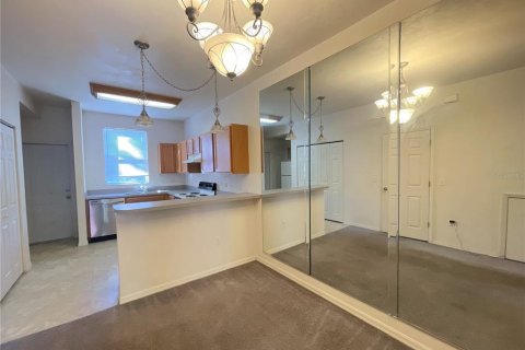 Condo in Gainesville, Florida, 2 bedrooms  № 2095945 - photo 3