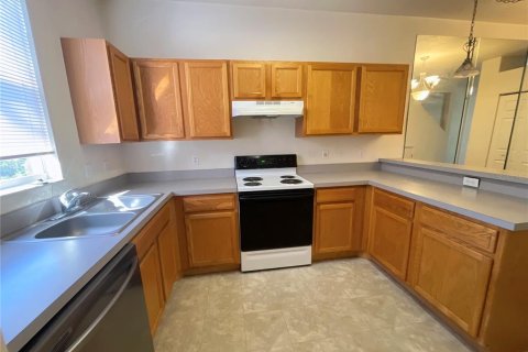 Condo in Gainesville, Florida, 2 bedrooms  № 2095945 - photo 4