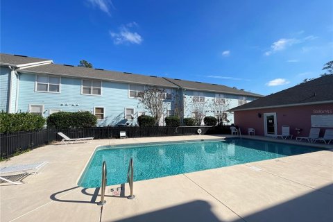Condo in Gainesville, Florida, 2 bedrooms  № 2095945 - photo 10