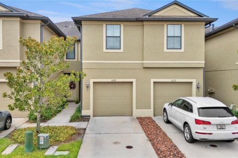Townhouse in Clearwater, Florida 3 bedrooms, 134.15 sq.m. № 1838557 - photo 1