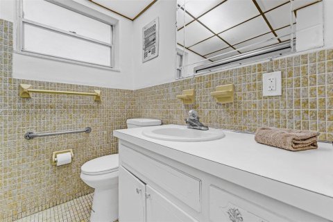 Copropriété à vendre à Hallandale Beach, Floride: 1 chambre, 71.53 m2 № 1863285 - photo 19