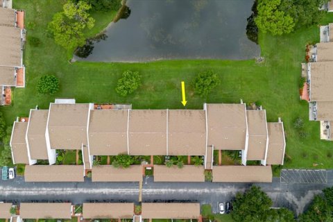 Condo in Port Richey, Florida, 2 bedrooms  № 1916621 - photo 6