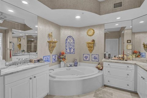 Condo in Osprey, Florida, 3 bedrooms  № 1838984 - photo 20