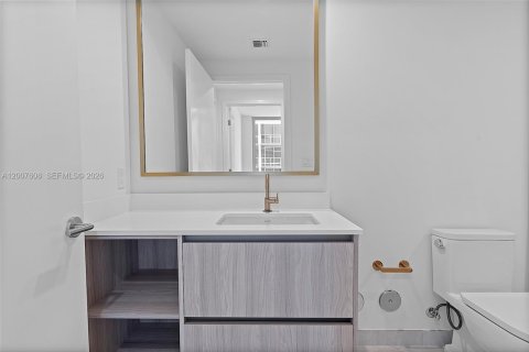 Condo in Miami, Florida, 1 bedroom № 2170839 - photo 27