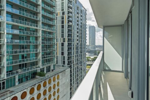Condo in Miami, Florida, 1 bedroom № 2170839 - photo 21