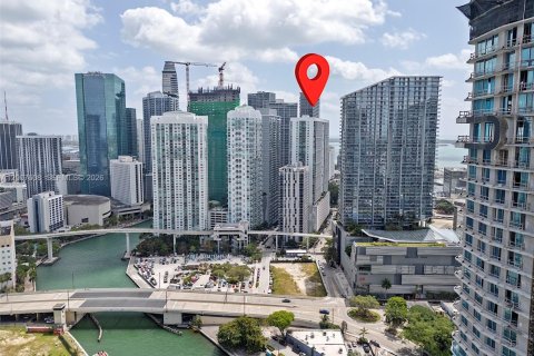 Condo in Miami, Florida, 1 bedroom № 2170839 - photo 4