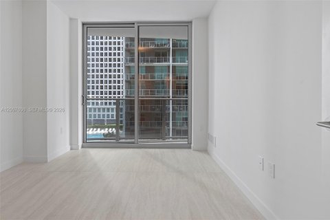 Condo in Miami, Florida, 1 bedroom № 2170839 - photo 18