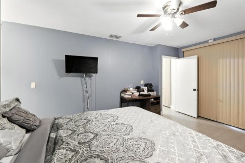 Condo in Coconut Creek, Florida, 3 bedrooms  № 2153912 - photo 11