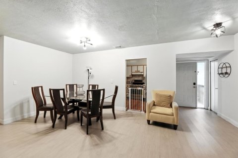 Condo in Coconut Creek, Florida, 3 bedrooms  № 2153912 - photo 6