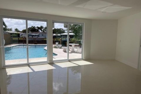 House in Pompano Beach, Florida 3 bedrooms, 183.2 sq.m. № 1708707 - photo 25