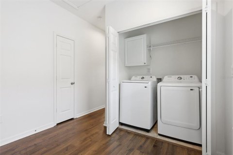 Townhouse in Oviedo, Florida 3 bedrooms, 136.75 sq.m. № 2148628 - photo 26