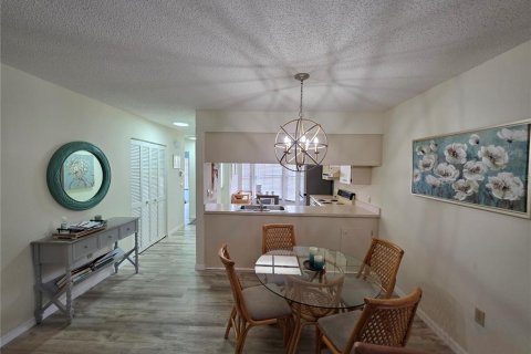 Villa ou maison à vendre à Spring Hill, Floride: 2 chambres, 92.44 m2 № 1902081 - photo 6