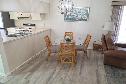 Villa ou maison à vendre à Spring Hill, Floride: 2 chambres, 92.44 m2 № 1902081 - photo 4