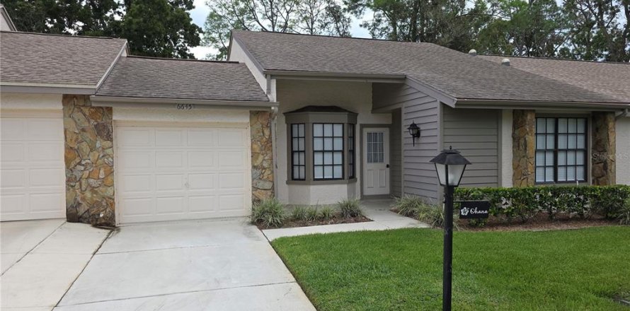 Villa ou maison à Spring Hill, Floride 2 chambres, 92.44 m2 № 1902081