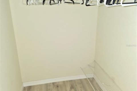 Villa ou maison à vendre à Spring Hill, Floride: 2 chambres, 92.44 m2 № 1902081 - photo 17