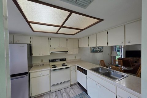 Villa ou maison à vendre à Spring Hill, Floride: 2 chambres, 92.44 m2 № 1902081 - photo 10