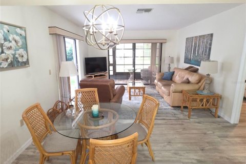 Villa ou maison à vendre à Spring Hill, Floride: 2 chambres, 92.44 m2 № 1902081 - photo 5
