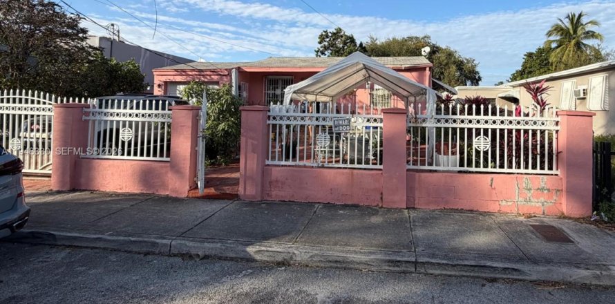 Дом в Майами, Флорида 2 спальни, 74.69м2 № 2009377